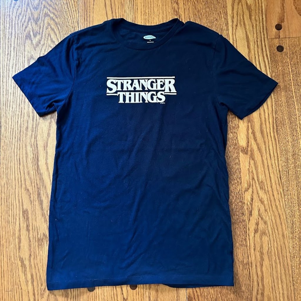 Men's Old Navy "Stranger Things" Graphic Tee, Size Small